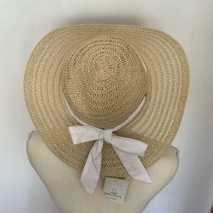 Womens beach hat